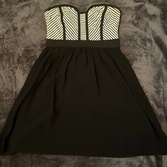 top white bottom black dress Irving Penn Boxed Notecards main image 1